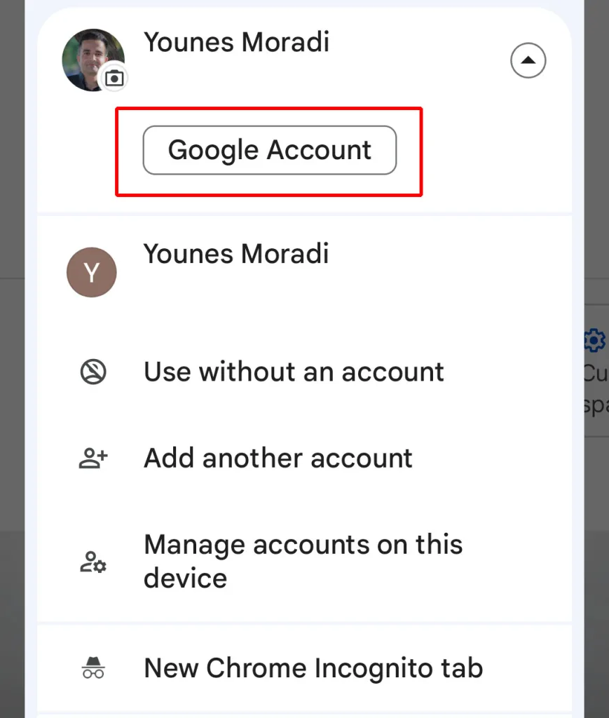 بخشی از تنظیمات حساب کاربری گوگل در مرورگر کروم را نشان می‌دهد که گزینه‌هایی مانند “Google Account”، “استفاده بدون حساب”، و “افزودن حساب دیگر” در یک منوی کشویی دیده می‌شوند. گزینه‌ها به صورت مرتب زیر هم قرار گرفته‌اند و بخش بالایی نام کاربر و حساب فعلی را نمایش می‌دهد.





