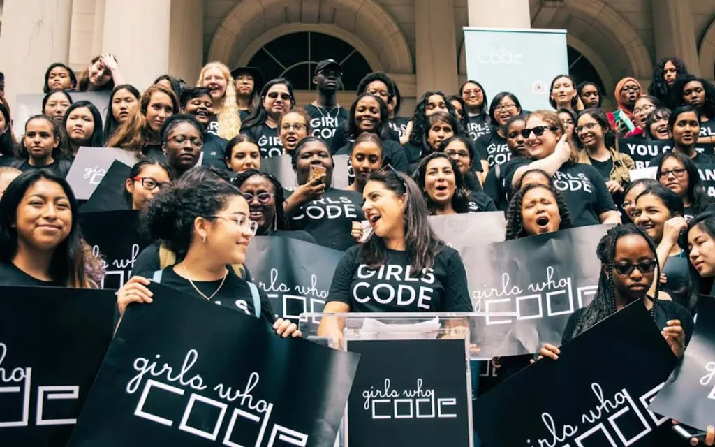 تصویری از گردهمایی رویداد Girls Who Code در سال ۲۰۲۱