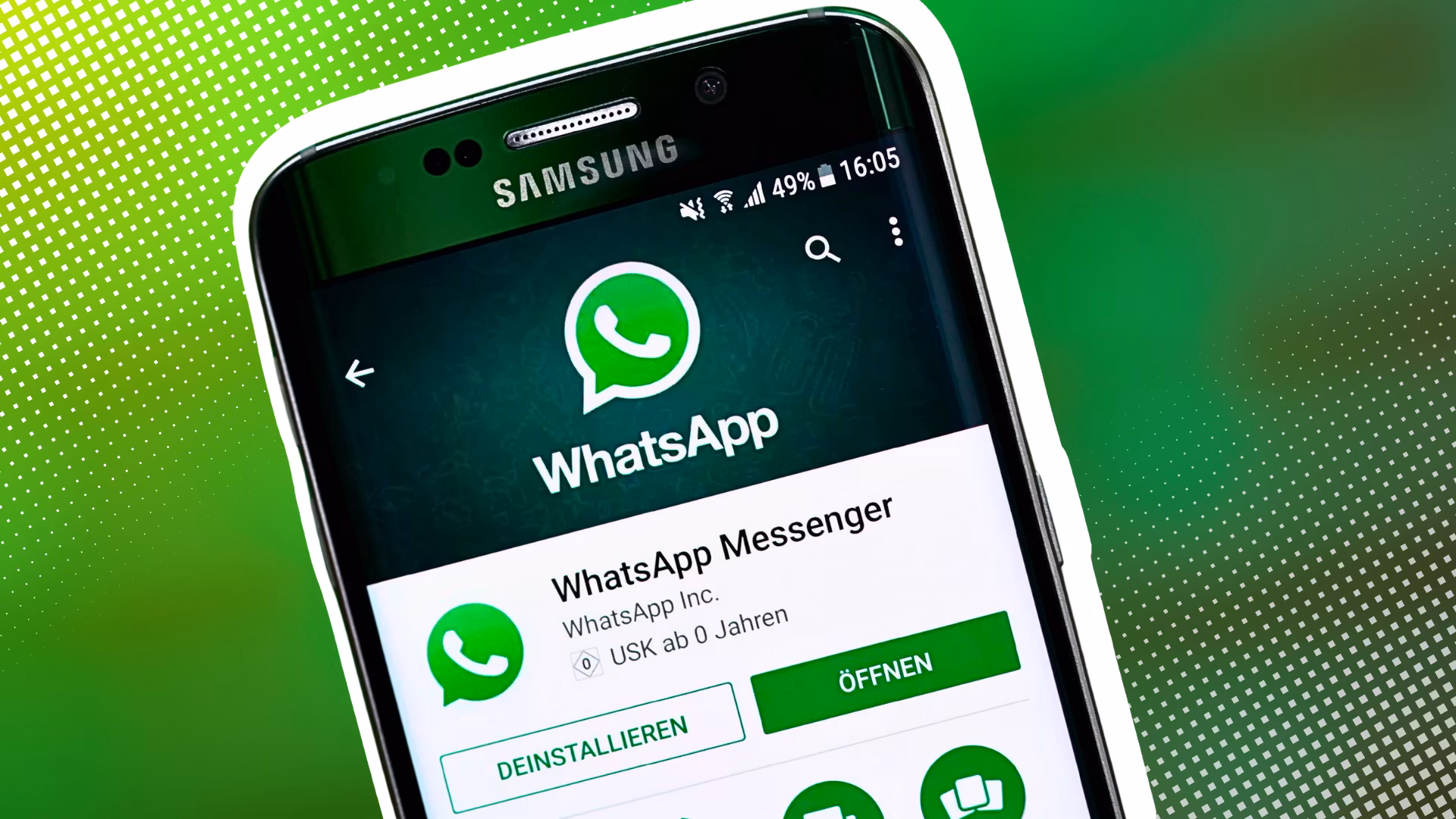 صفحهی واتساپ در گوگل پلی روی نمایشگر یک گوشی اندروید قدیمی سامسونگ