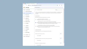 صفحه تنظیمات On-device site data در مرورگر کروم که گزینه «حذف داده‌های ذخیره‌شده سایت‌ها هنگام بستن همه پنجره‌ها» به‌عنوان رفتار پیش‌فرض انتخاب شده و فهرست استثناها خالی است